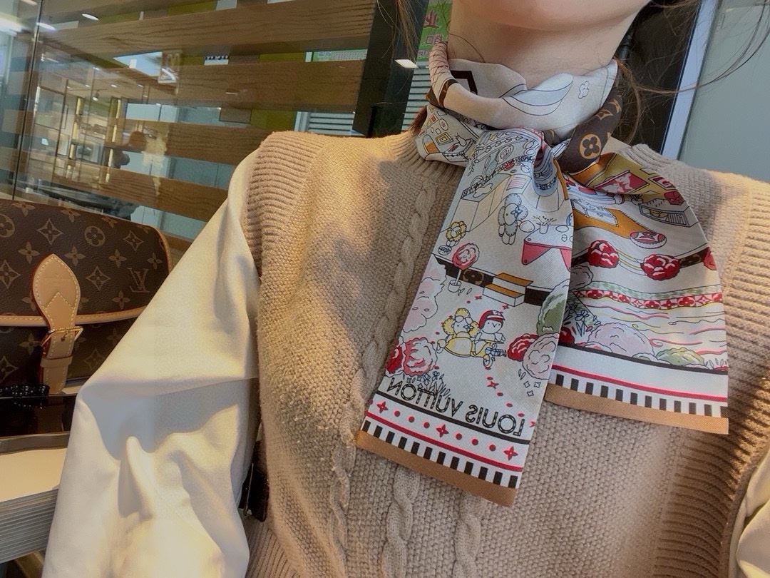 Louis Vuitton Scarf